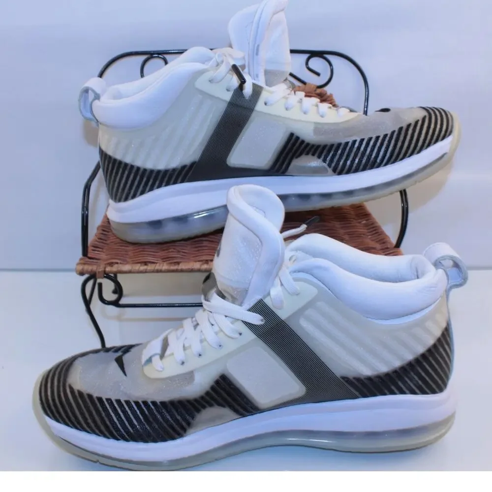 Nike LeBron Icon QS x John Elliott White Black Men’s Size 9 2018 AQ0114-100